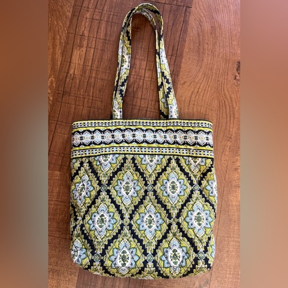 Vera Bradley Handbags - Vera Bradley quilted multicolored tote bag